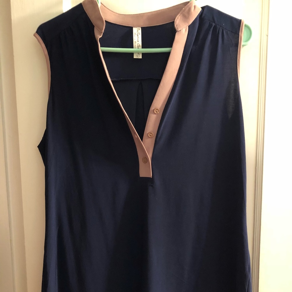 Women’s navy and taupe 3-button blouse